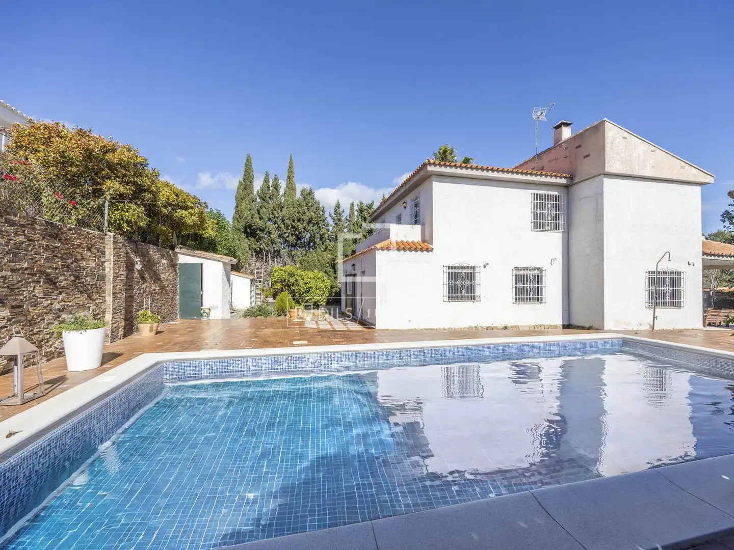Vista exterior de Casa o chalet en venta en L'Eliana con Aire acondicionado, Calefacción y Jardín privado