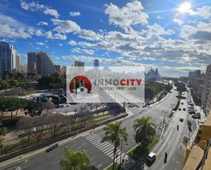 Vista exterior de Apartament en venda en  Valencia Capital amb Aire condicionat, Calefacció i Moblat