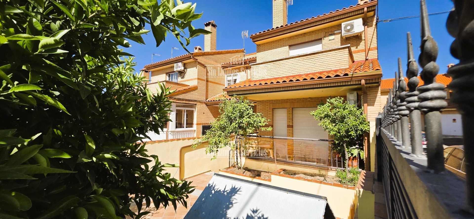 Single-family semi-detached for sale in El Viso de San Juan