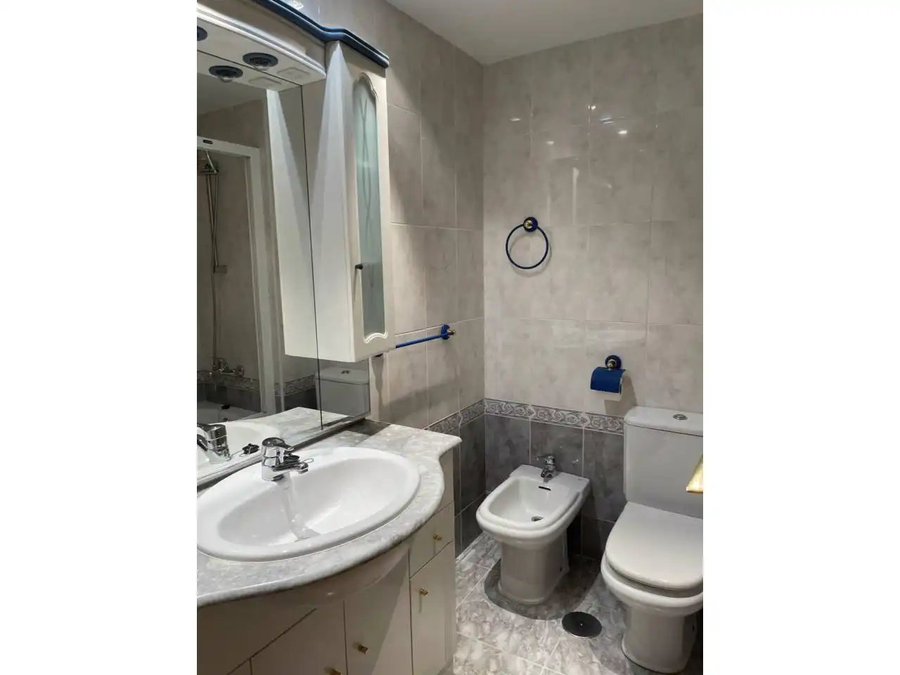 Bathroom of Flat for rent in El Campello  with Air Conditioner, Heating and Alarm
