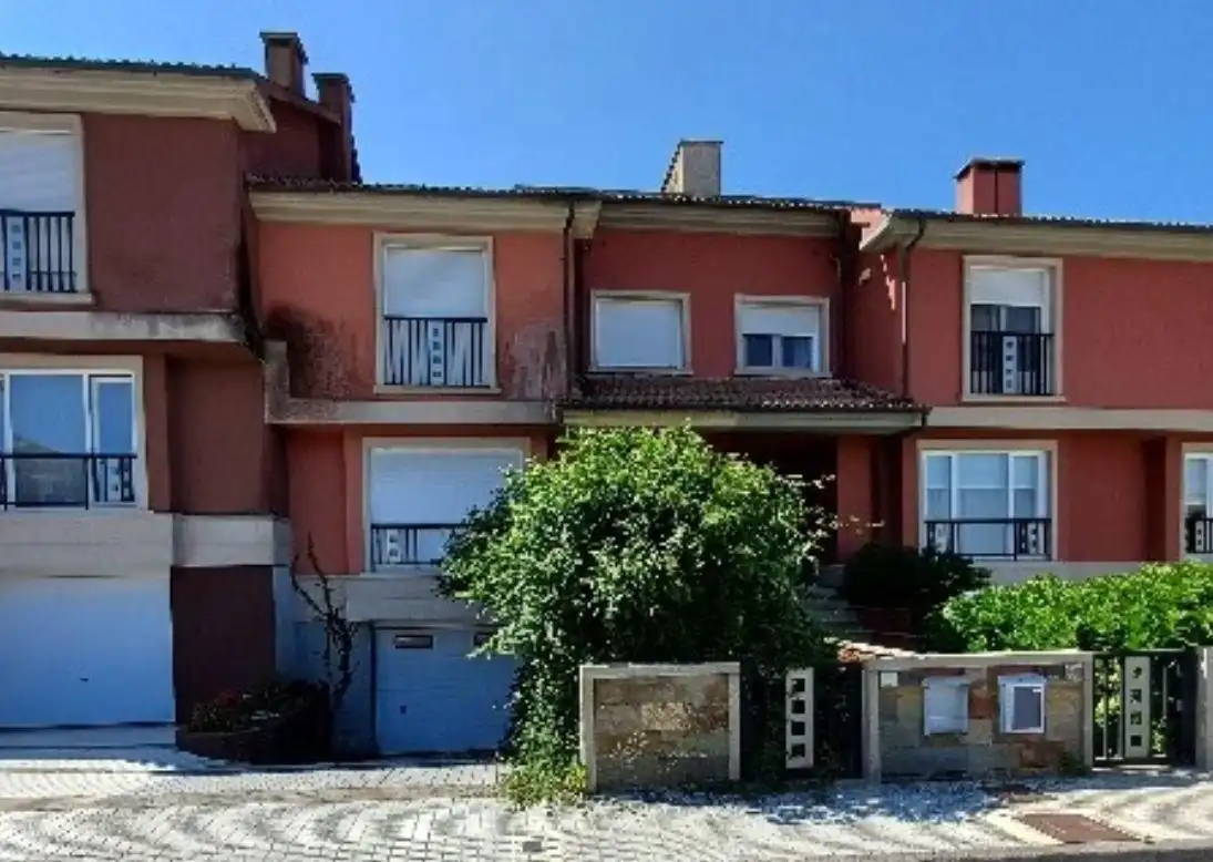 Vista exterior de Casa adosada en venta en Sanxenxo