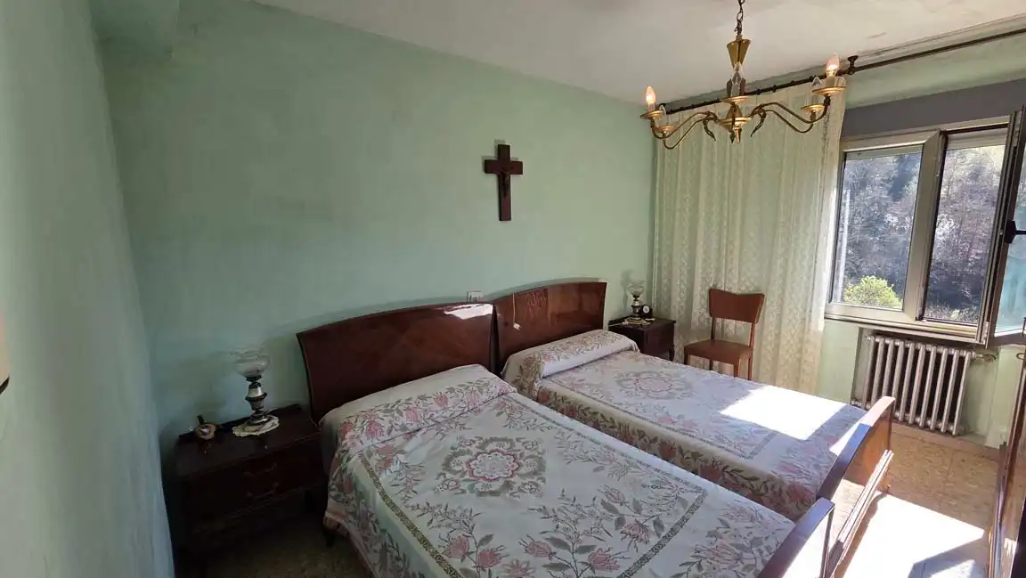 Schlafzimmer von Haus oder Chalet zum Verkauf in Laviana mit Heizung, Privatgarten und Parkett