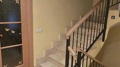 Foto 5 de Casa adosada en venda a Calle Mayor, 28, La Robla , León
