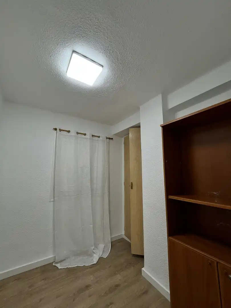 Piso de alquiler en Valencia con Terraza, Amueblado y Lavadora