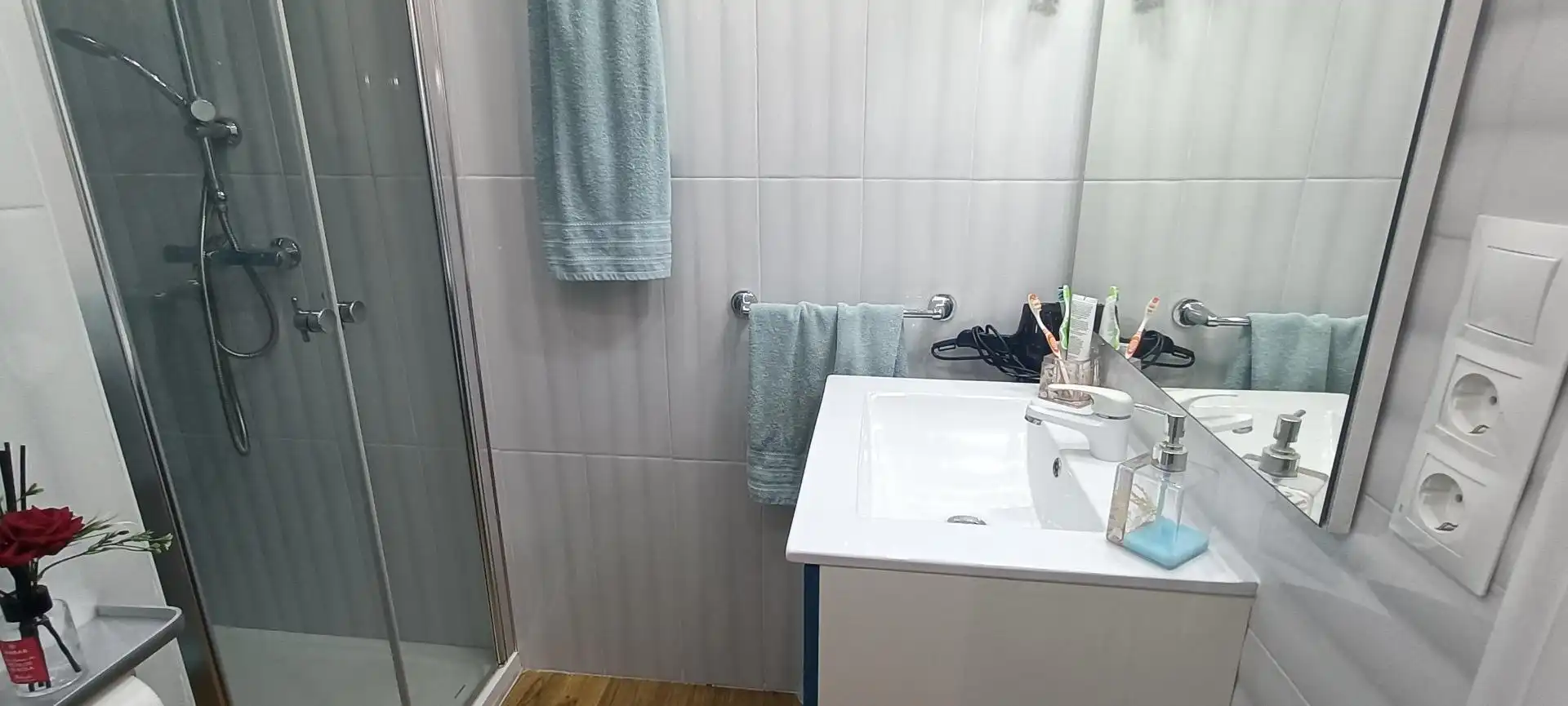 Baño de Casa adosada en venta en La Nucia con Aire acondicionado, Calefacción y Jardín privado