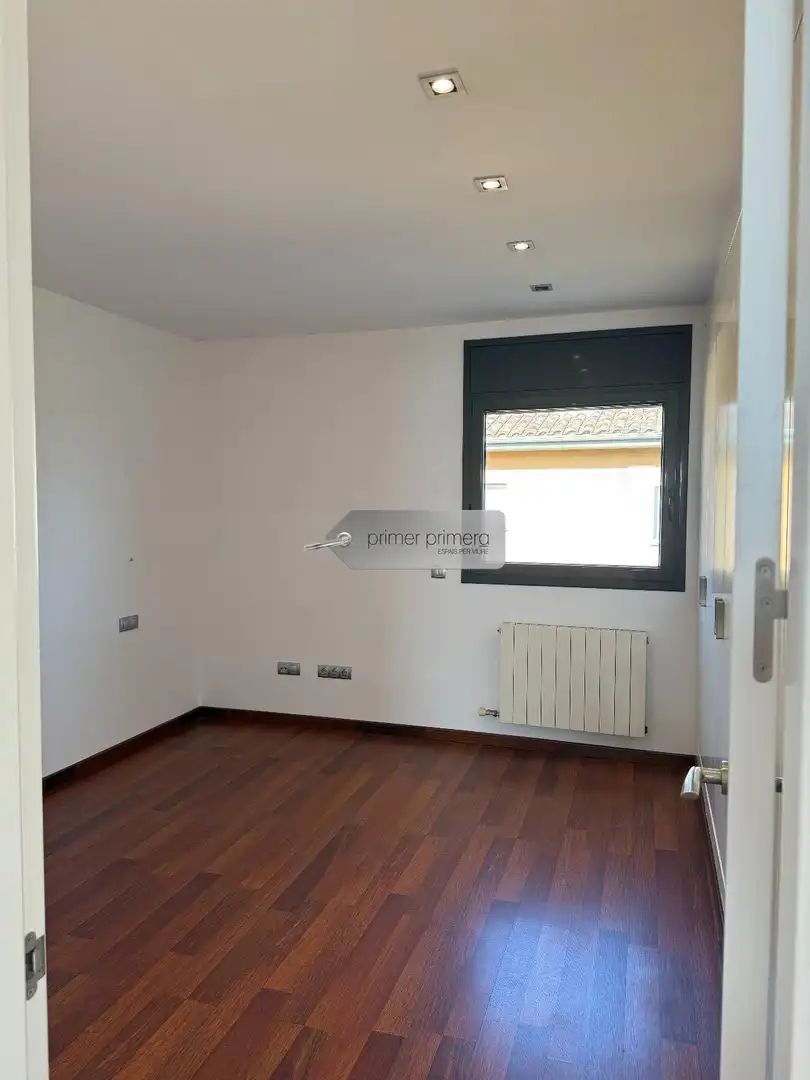 Habitación de Casa o chalet en venta en Vilobí d'Onyar con Aire acondicionado, Calefacción y Jardín privado