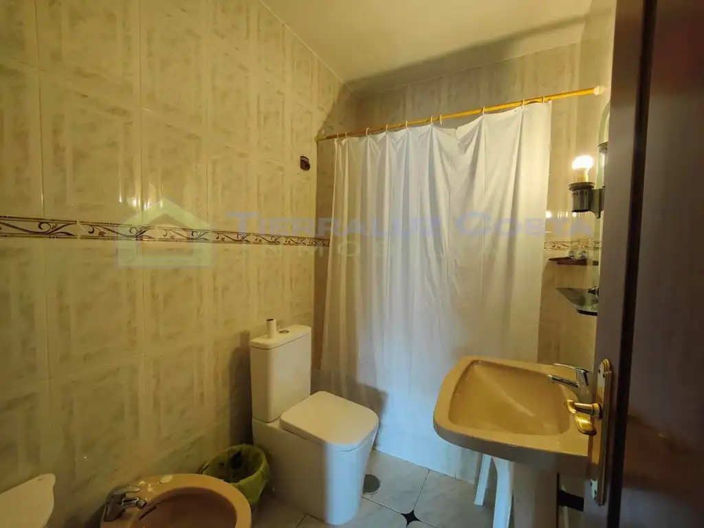 Bany de Casa o xalet en venda en La Antilla amb Jardí privat, Terrassa i Traster