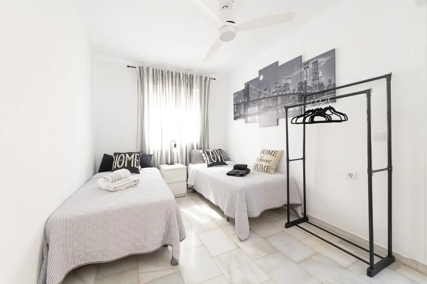 Bedroom of Detached homes for sale in Málaga  with Terrace, Balcony and Community pool