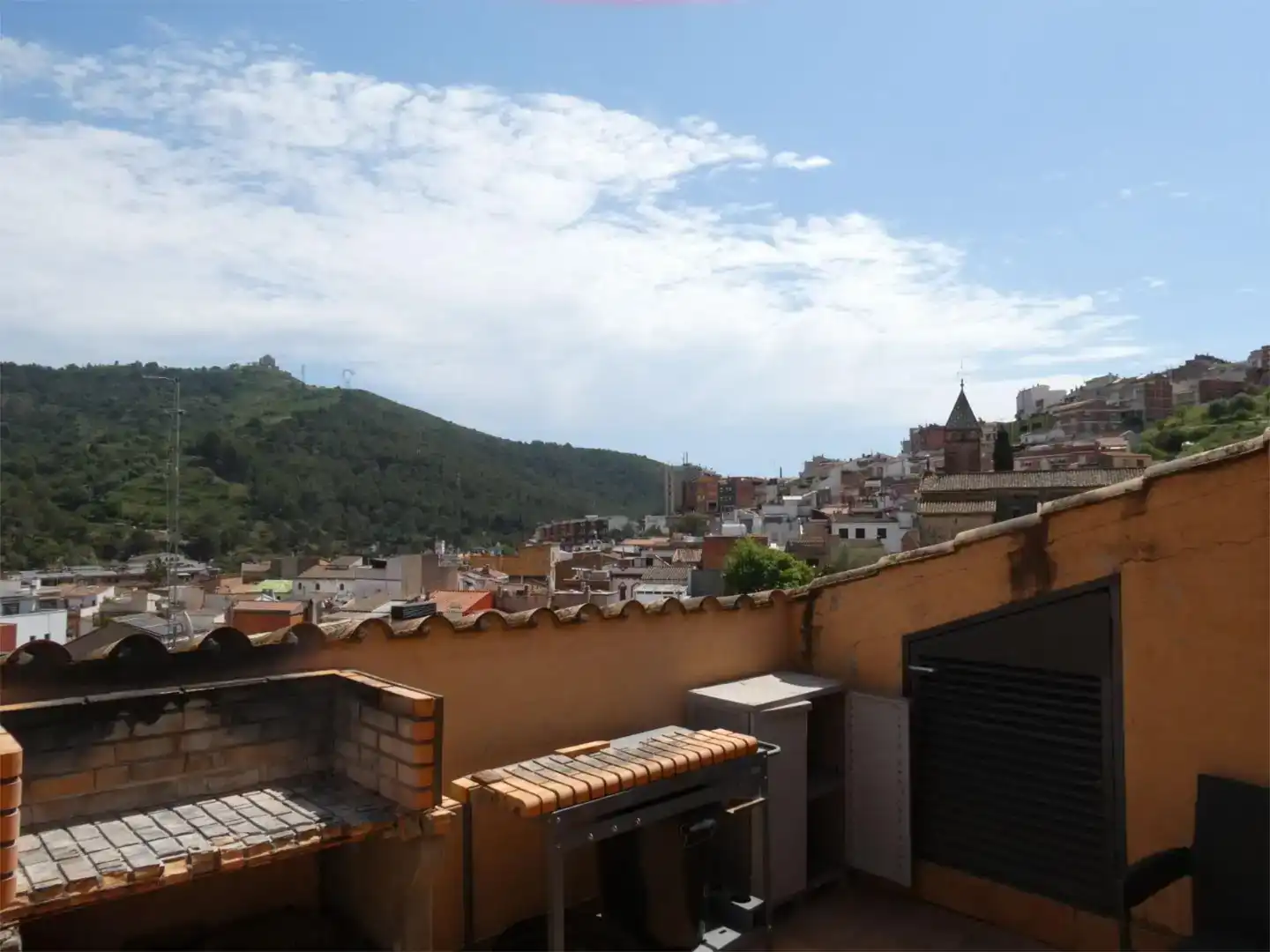 Vista exterior de Pis en venda en Sant Climent de Llobregat amb Aire condicionat i Balcó
