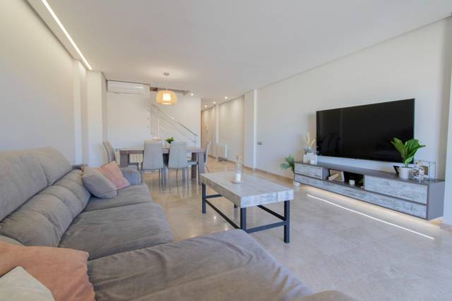 Dúplex en Venta en  CASTELLO en Rafelbuñol / Rafelbunyol