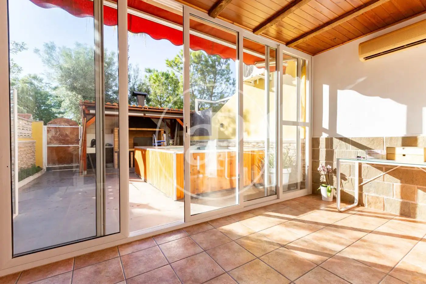 Terraza de Casa adosada en venta en Riba-roja de Túria con Aire acondicionado, Calefacción y Jardín privado