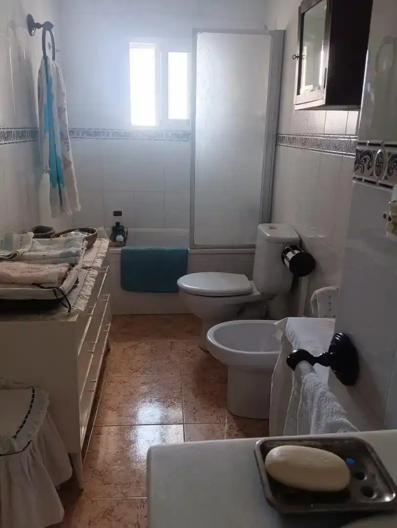 Bany de Casa adosada en venda en Montilla amb Aire condicionat, Traster i Piscina