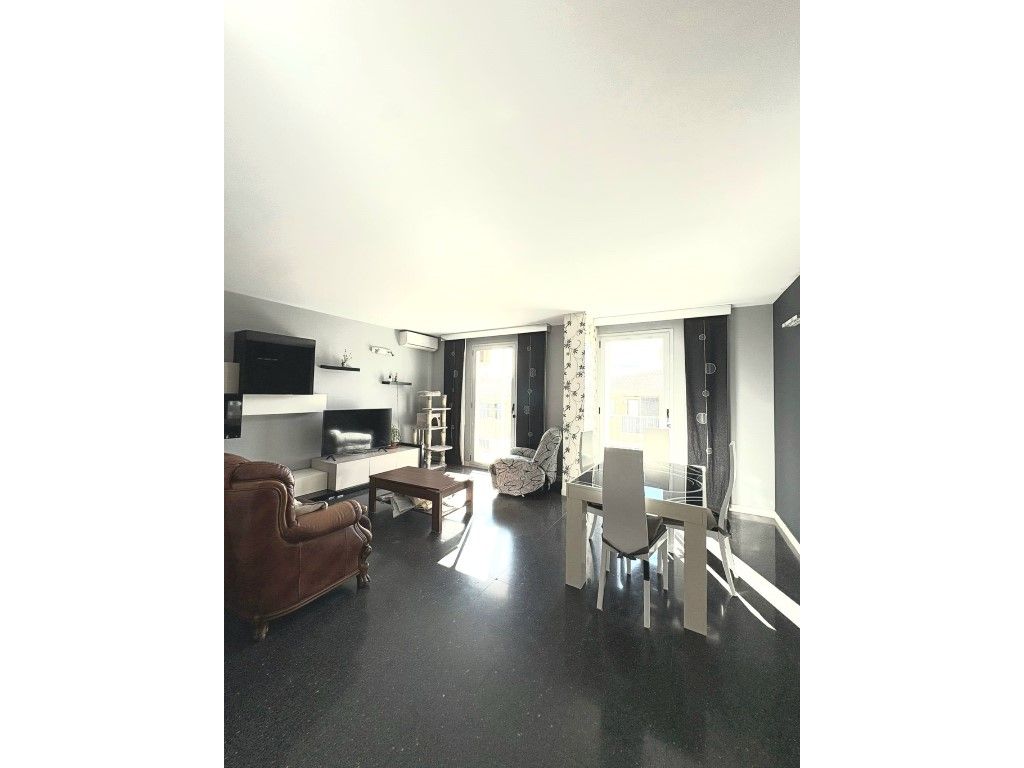 Exterior view of Flat for sale in Paterna  with Air Conditioner, Private garden and Oven