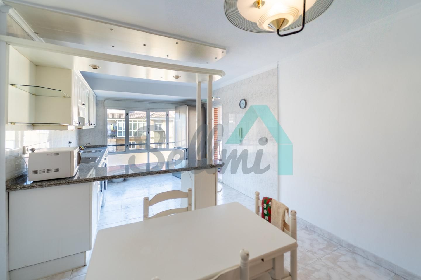 Kitchen of Flat for sale in Oviedo   with Terrace
