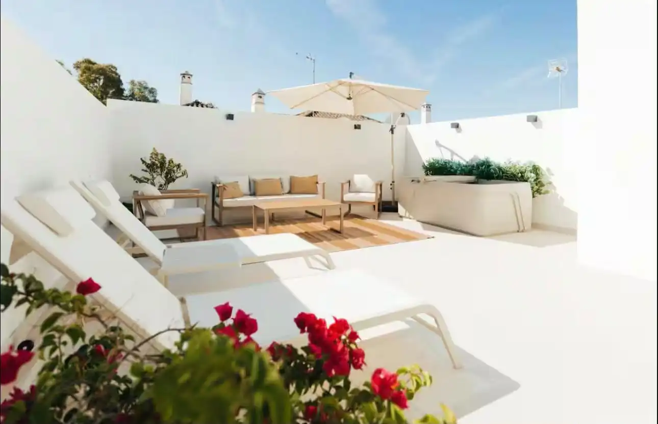 Terrace of Attic for rent in Nueva Andalucía