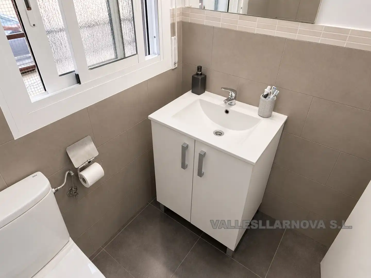 Bany de Pis en venda en Mollet del Vallès amb Aire condicionat i Parquet