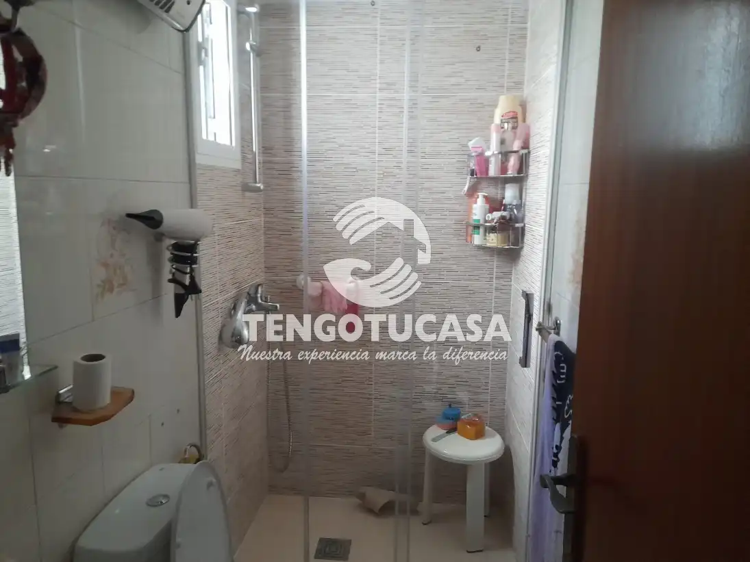 Badezimmer von Wohnung zum Verkauf in Madrid