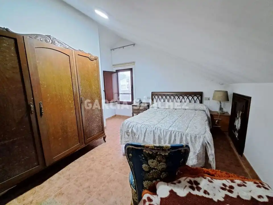 Dormitori de Casa o xalet en venda en Boiro amb Jardí privat i Traster