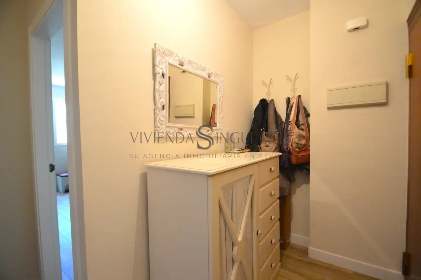 Bedroom of Flat for sale in Sevilla  with Air Conditioner, Heating and Private garden