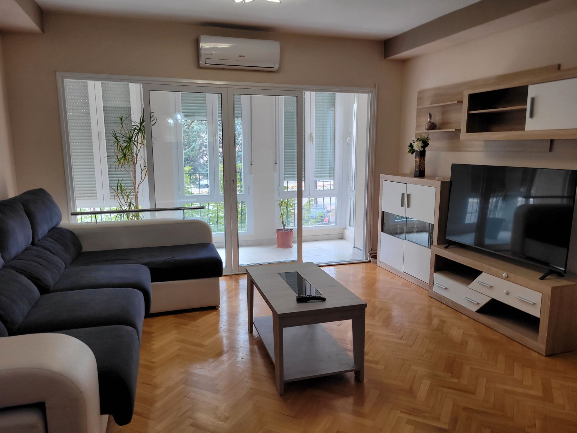 Sala d'estar de Pis de lloguer en Cuenca Capital amb Aire condicionat, Calefacció i Terrassa