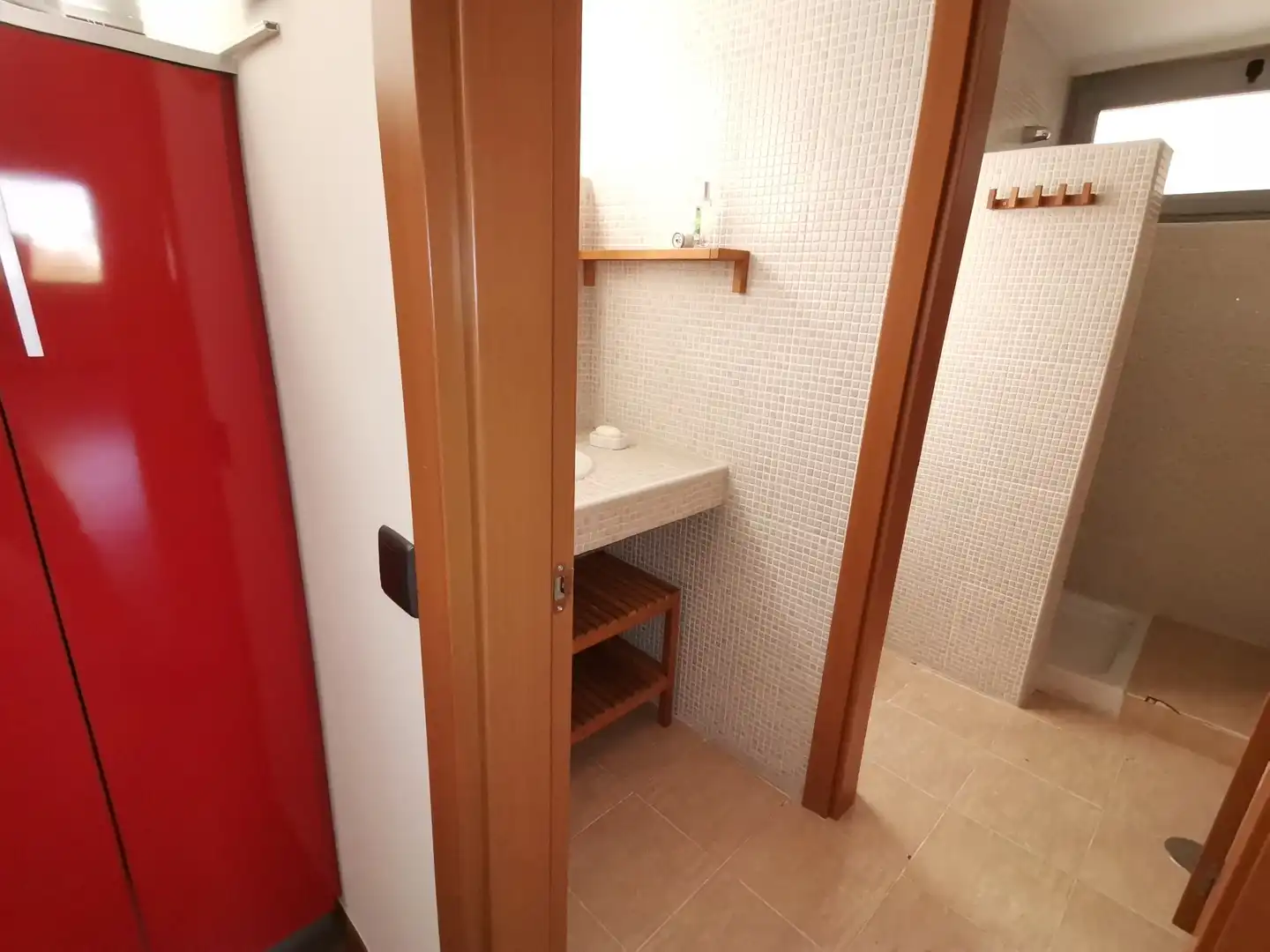 Badezimmer von Geschaftsraum zum Verkauf in Tres Cantos mit Klimaanlage