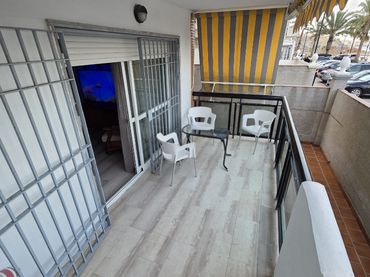 Apartamento con ascensor en alquiler en Paseo Marítimo Rey de España