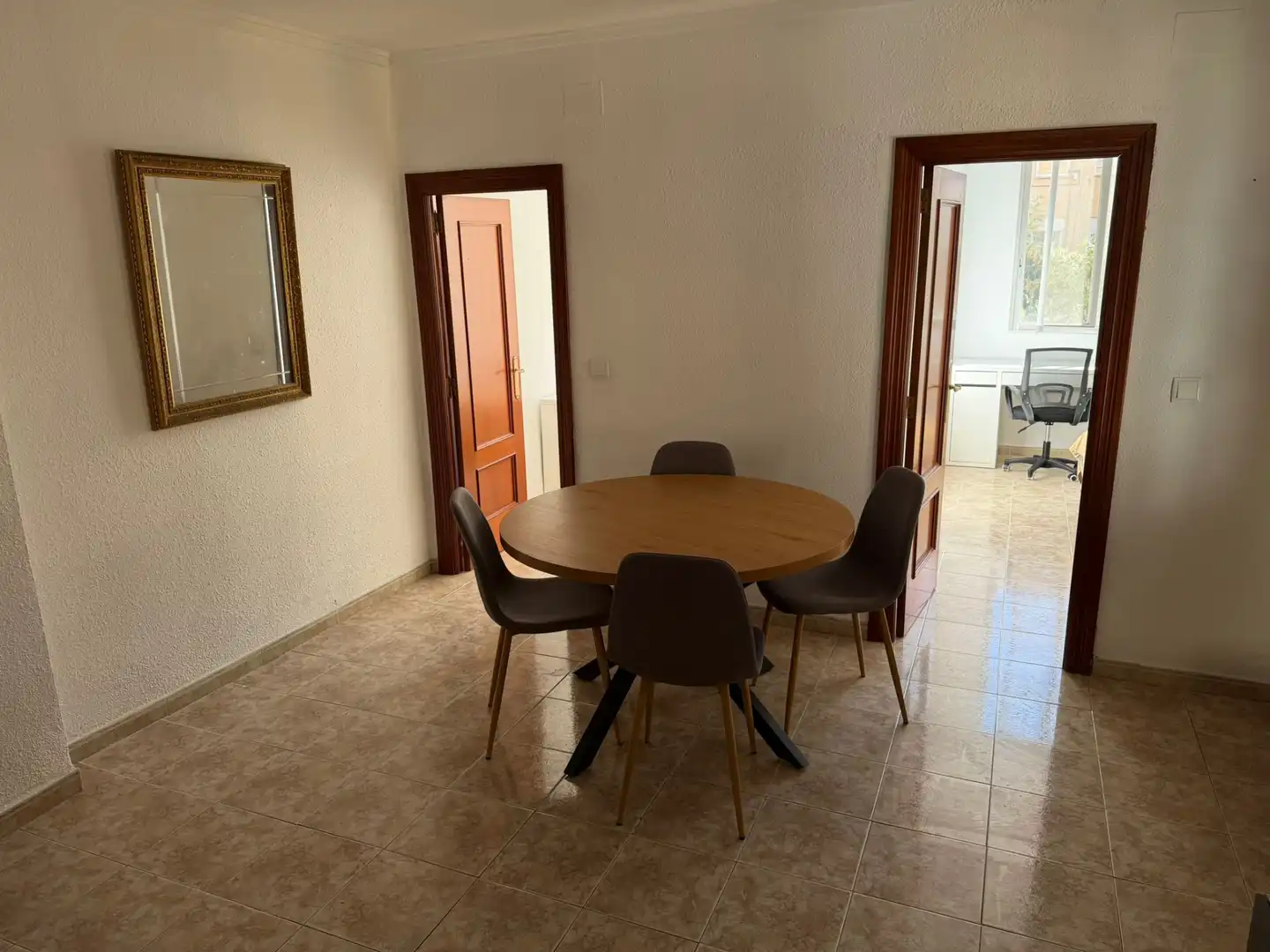 Esszimmer von Wohnung zur Miete in Valencia mit Möbliert, Ofen und Waschmaschine