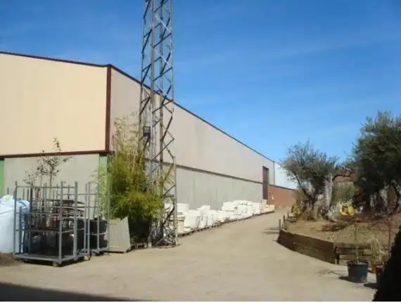 Nau industrial en venda a Valdefresno, imagen 2
