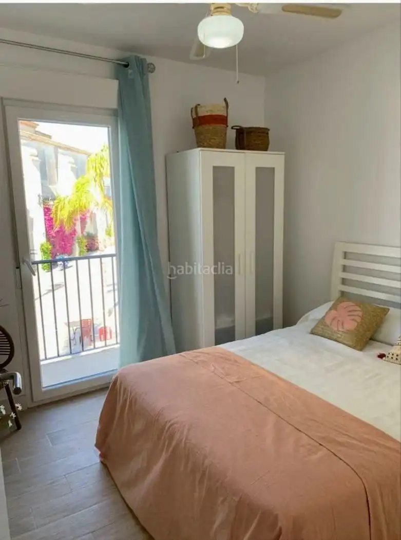 Flat to rent in Plaza de Juan Carlos I 14, imagen 2
