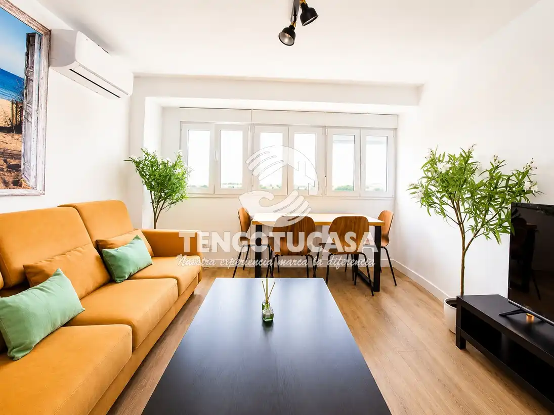 Wohnzimmer von Wohnung zum Verkauf in Madrid mit Klimaanlage, Heizung und Parkett