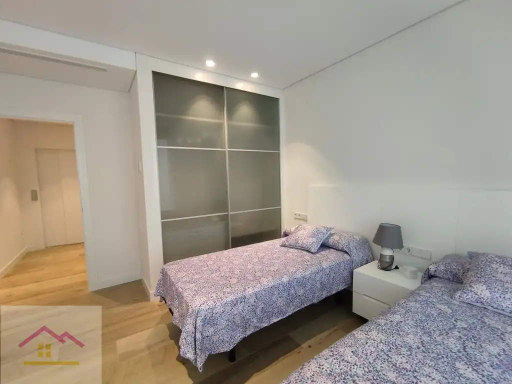 Casa aparellada amb terrassa en venda a Calle l'Atail 51, imagen 32