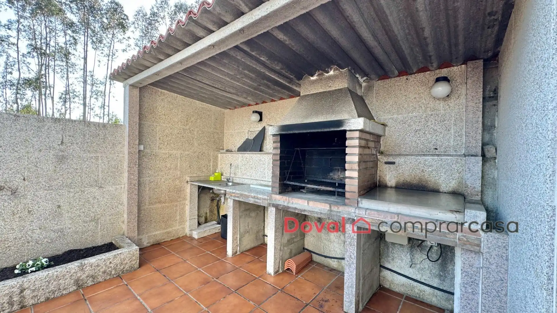 Cuina de Casa o xalet en venda en Salceda de Caselas amb Calefacció, Jardí privat i Terrassa