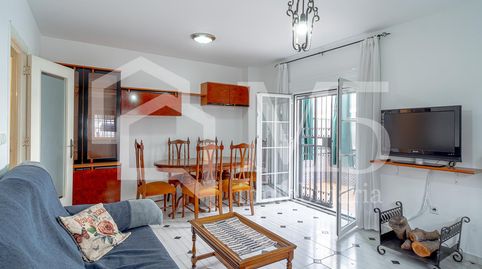 Foto 2 de Casa adosada en venta en Avda Pescia - Ctra de Frigiliana, Nerja
