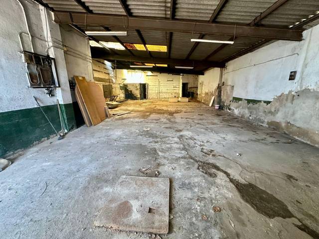 Nave industrial en Alquiler en Centre