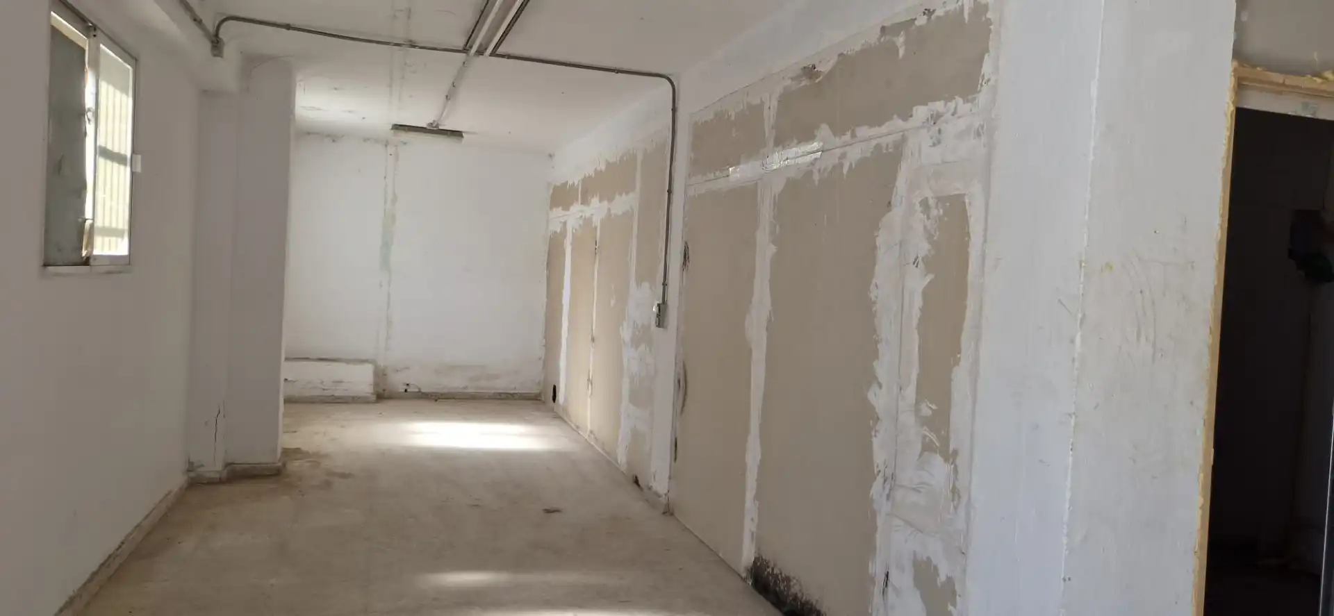 Business premises for sale in Avenida Vallesequillo, imagen 2