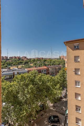 Piso en Venta en Calle del Castillo de Oropesa en Simancas