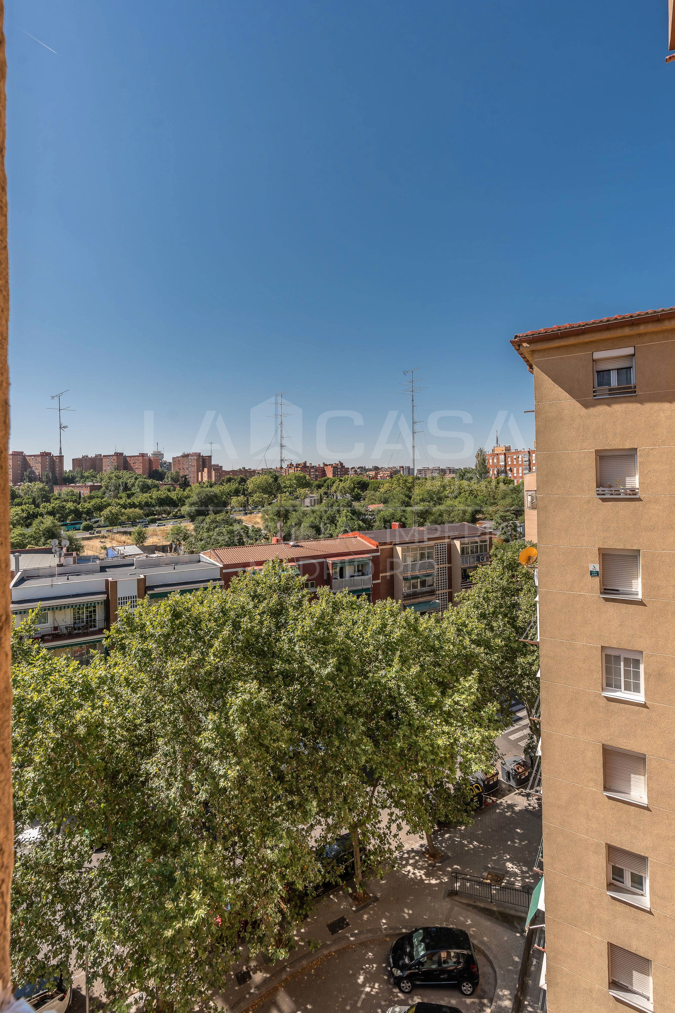 Exterior view of Flat for sale in  Madrid Capital  with Air Conditioner and Heating