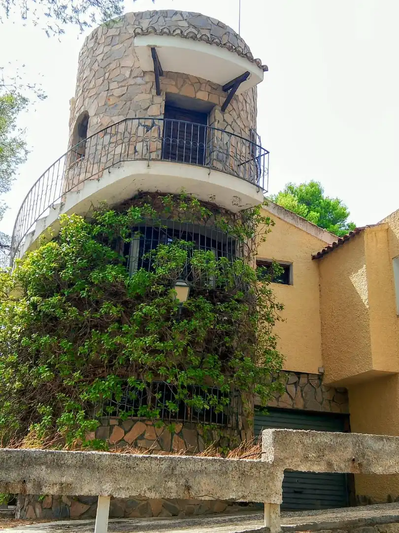 Chalet con terraza en venta en Urbanización Pinares del Mecli Izqd