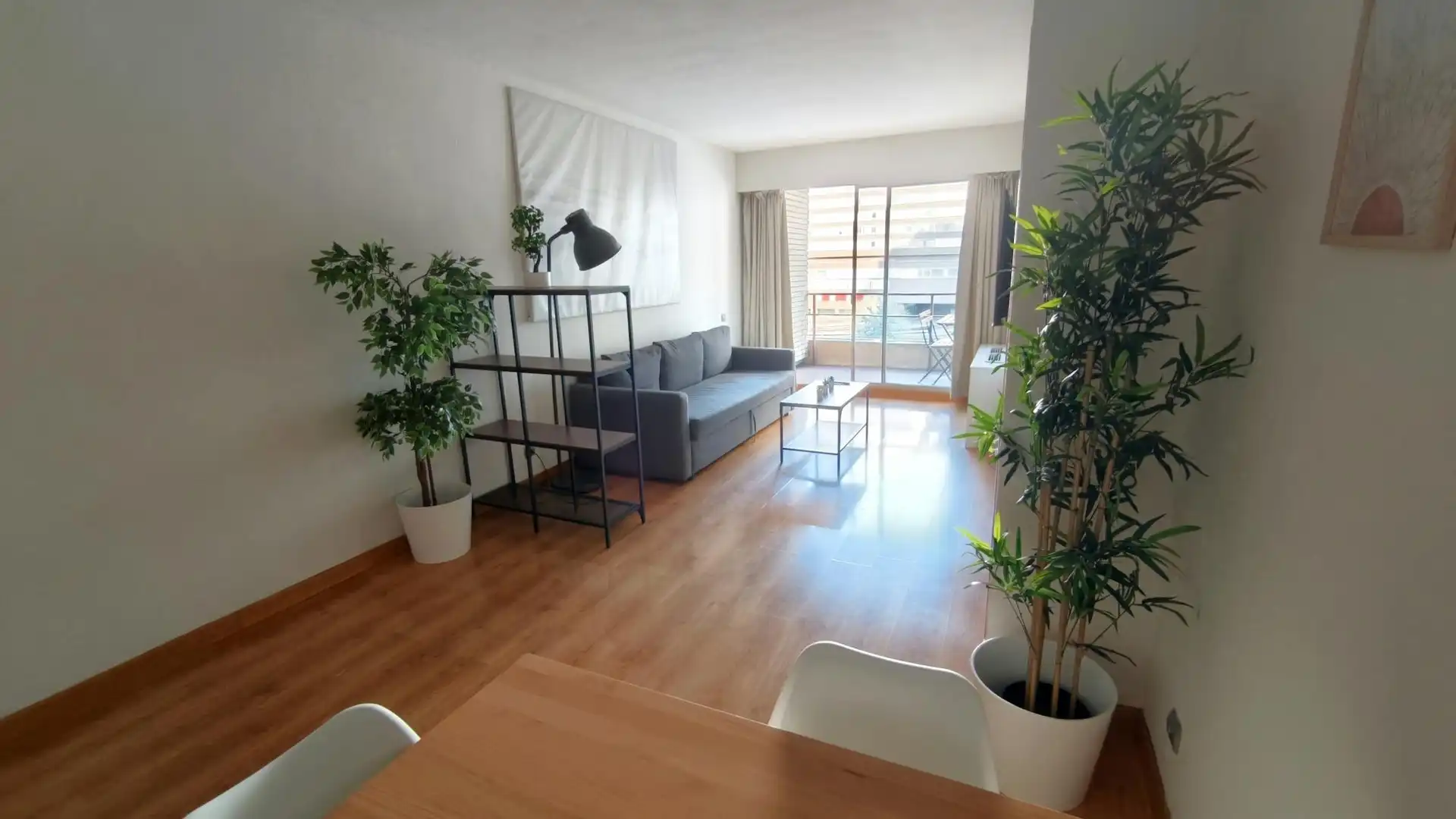 Living room of Flat for rent in Madrid  with Air Conditioner, Heating and Private garden