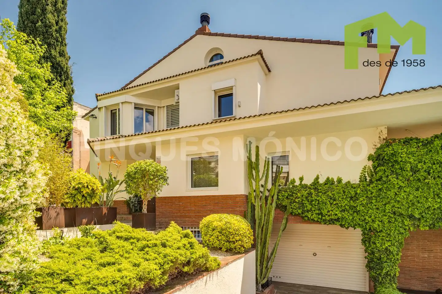 Vista exterior de Casa o chalet en venta en El Masnou con Aire acondicionado, Calefacción y Jardín privado