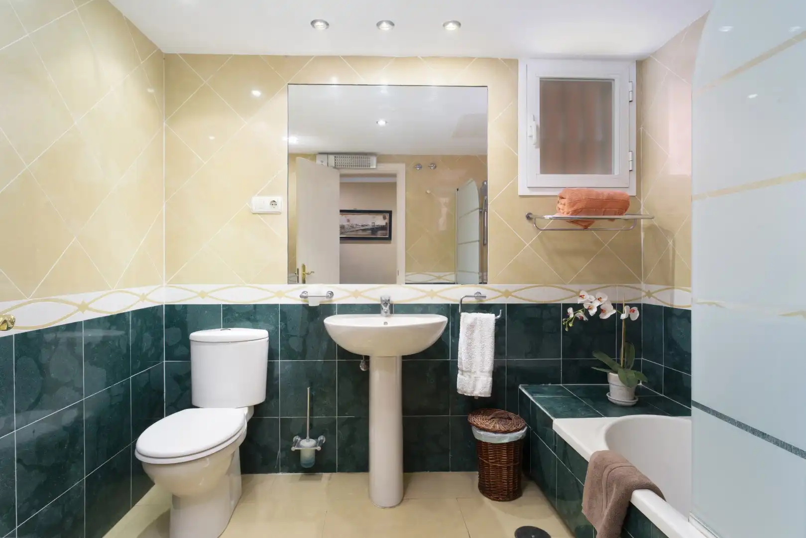 Home with pool for sale in Nueva Andalucía, imagen 18