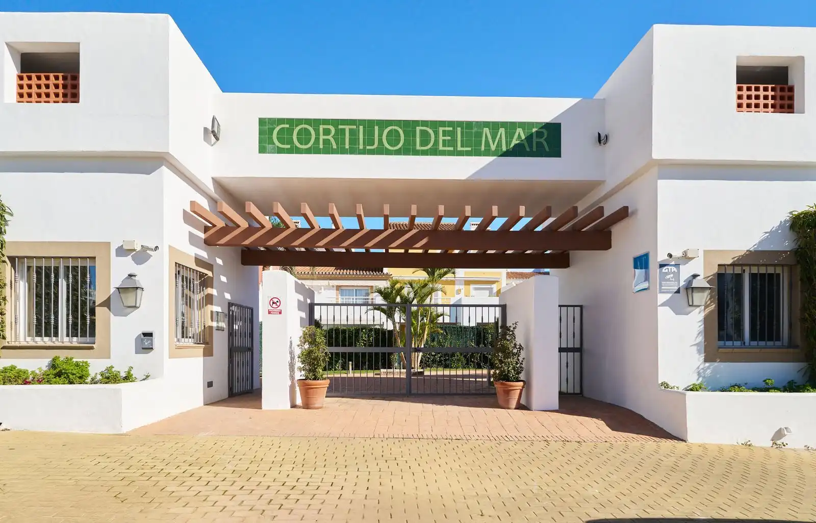 Casa adosada en venta en Estepona con Aire acondicionado, Terraza y Amueblado