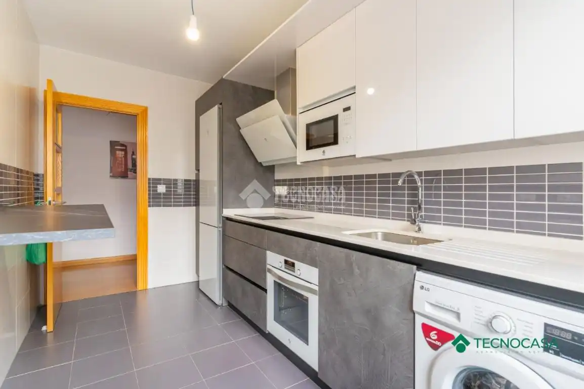 Küche von Wohnung zum Verkauf in Vícar mit Klimaanlage, Parkett und Terrasse
