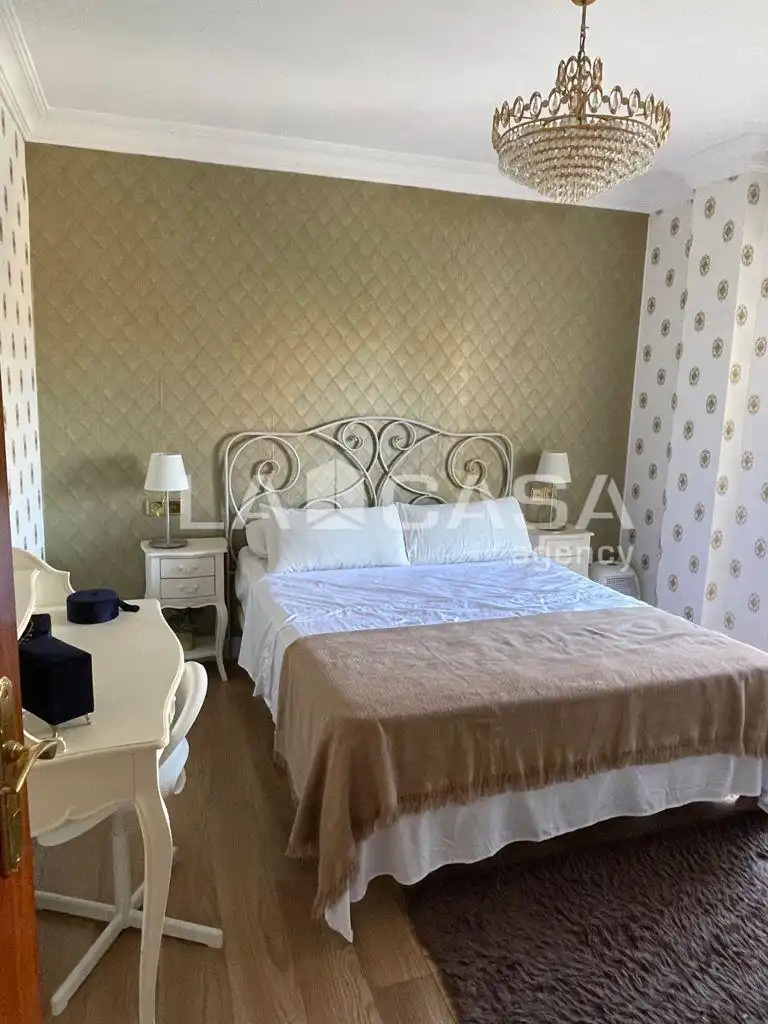 Habitación de Piso en venta en Algeciras con Terraza, Horno y Lavadora