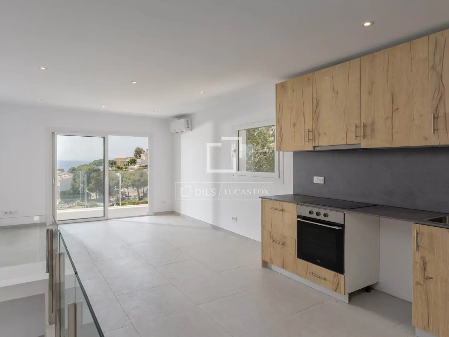Detached house with terrace for sale in Almadrava - Canyelles - Puig-Rom, imagen 8