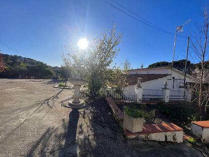 Vista exterior de Casa o xalet en venda en Riells i Viabrea amb Aire condicionat, Jardí privat i Terrassa