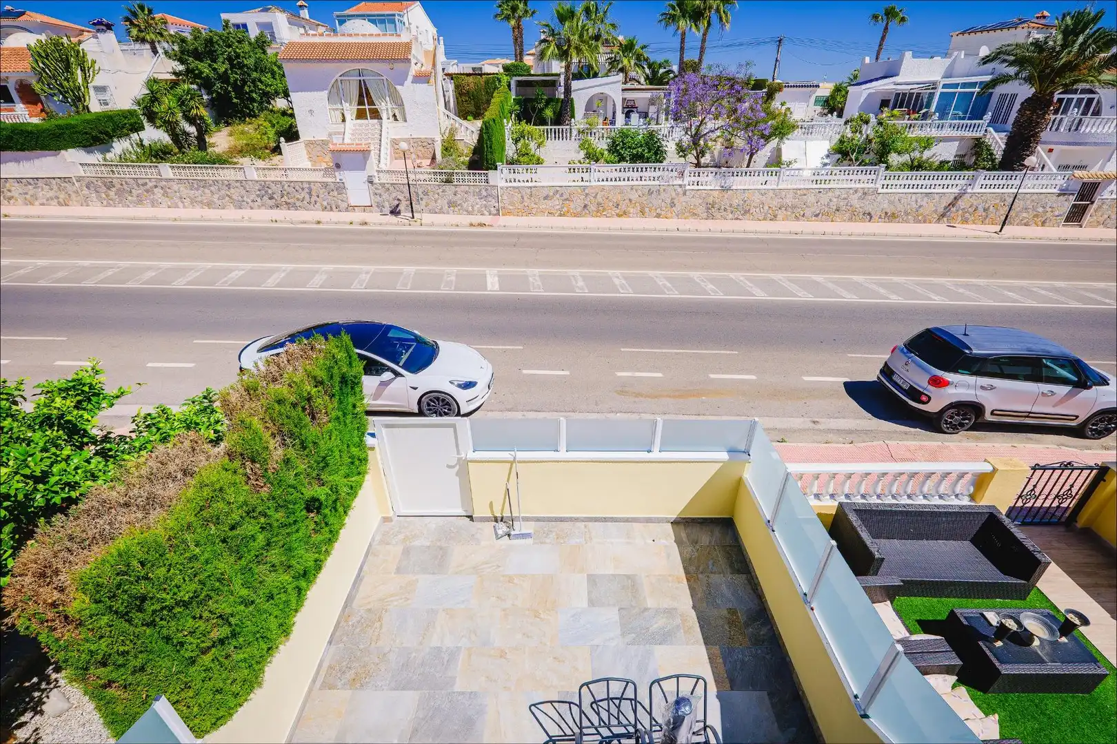Vista exterior de Casa adosada en venta en Orihuela con Aire acondicionado, Calefacción y Jardín privado