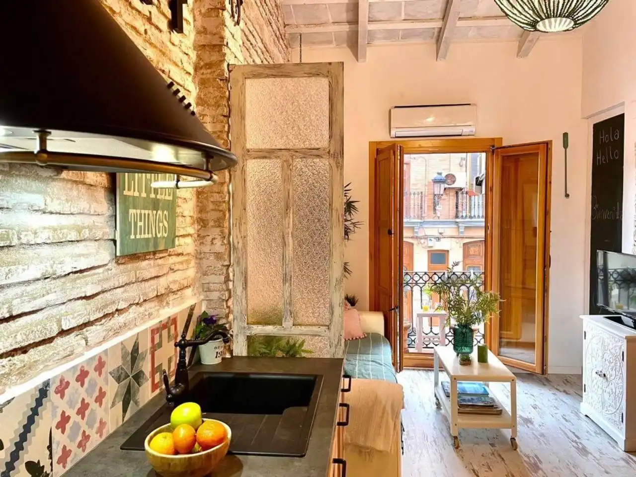 Study for rent in Calle Escalante, El Cabanyal - El Canyamelar