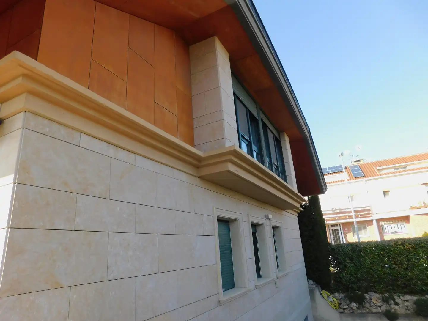 Vista exterior de Casa o chalet en venta en Zizur Mayor / Zizur Nagusia con Calefacción, Jardín privado y Terraza