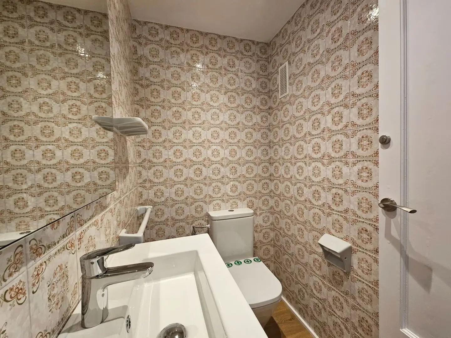 Baño de Piso en venta en Sant Feliu de Guíxols con Aire acondicionado, Calefacción y Terraza